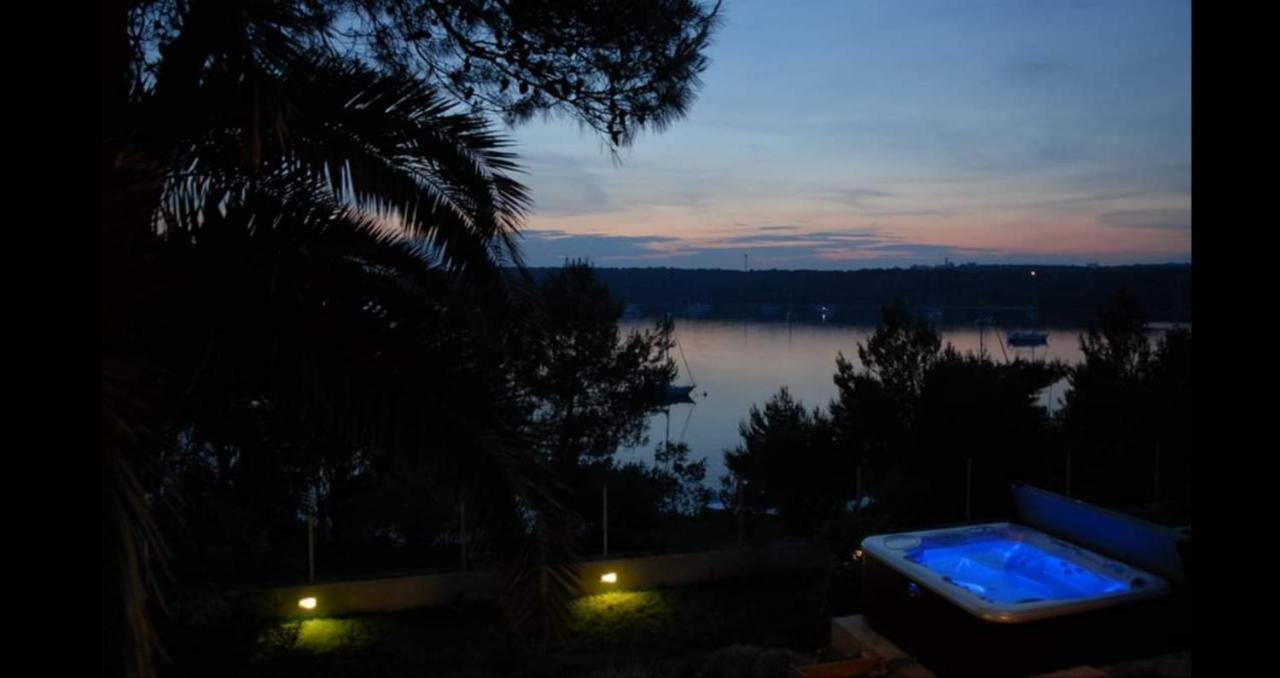 Calm Sea View Apartment Banjole Ngoại thất bức ảnh